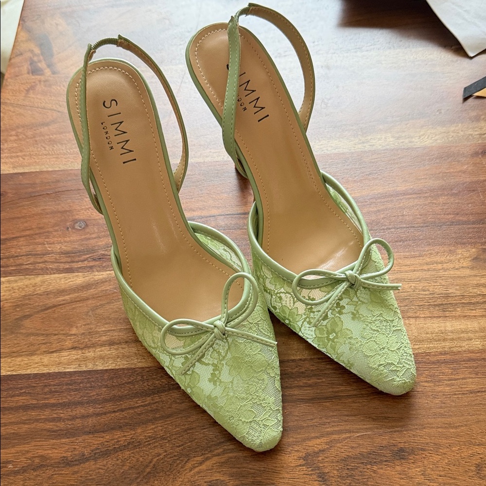 SIMMI London Lace Pointed Slingback Heels in Sage Green